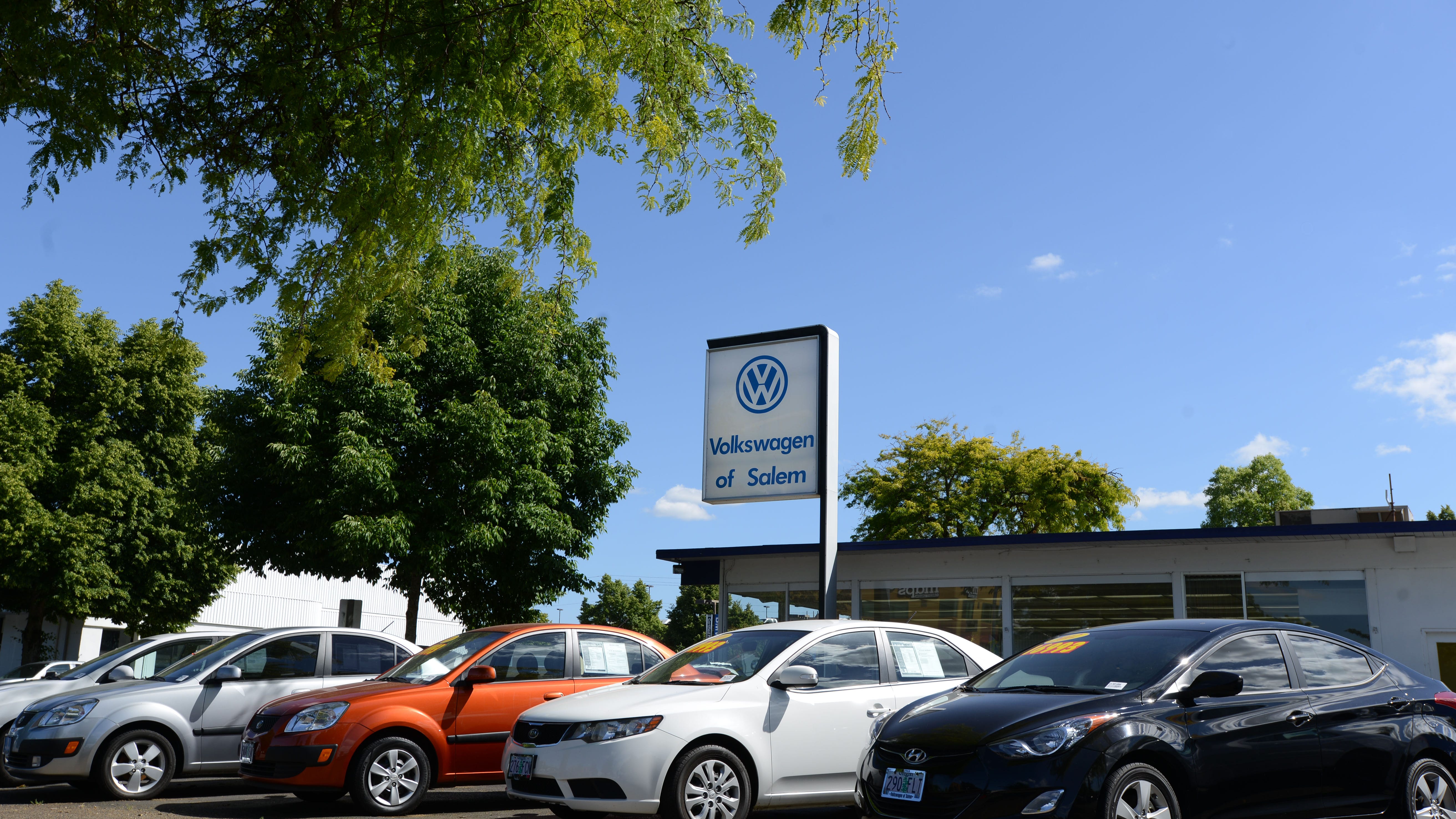 Salem dealerships' move to Parkway leaves lots vacant