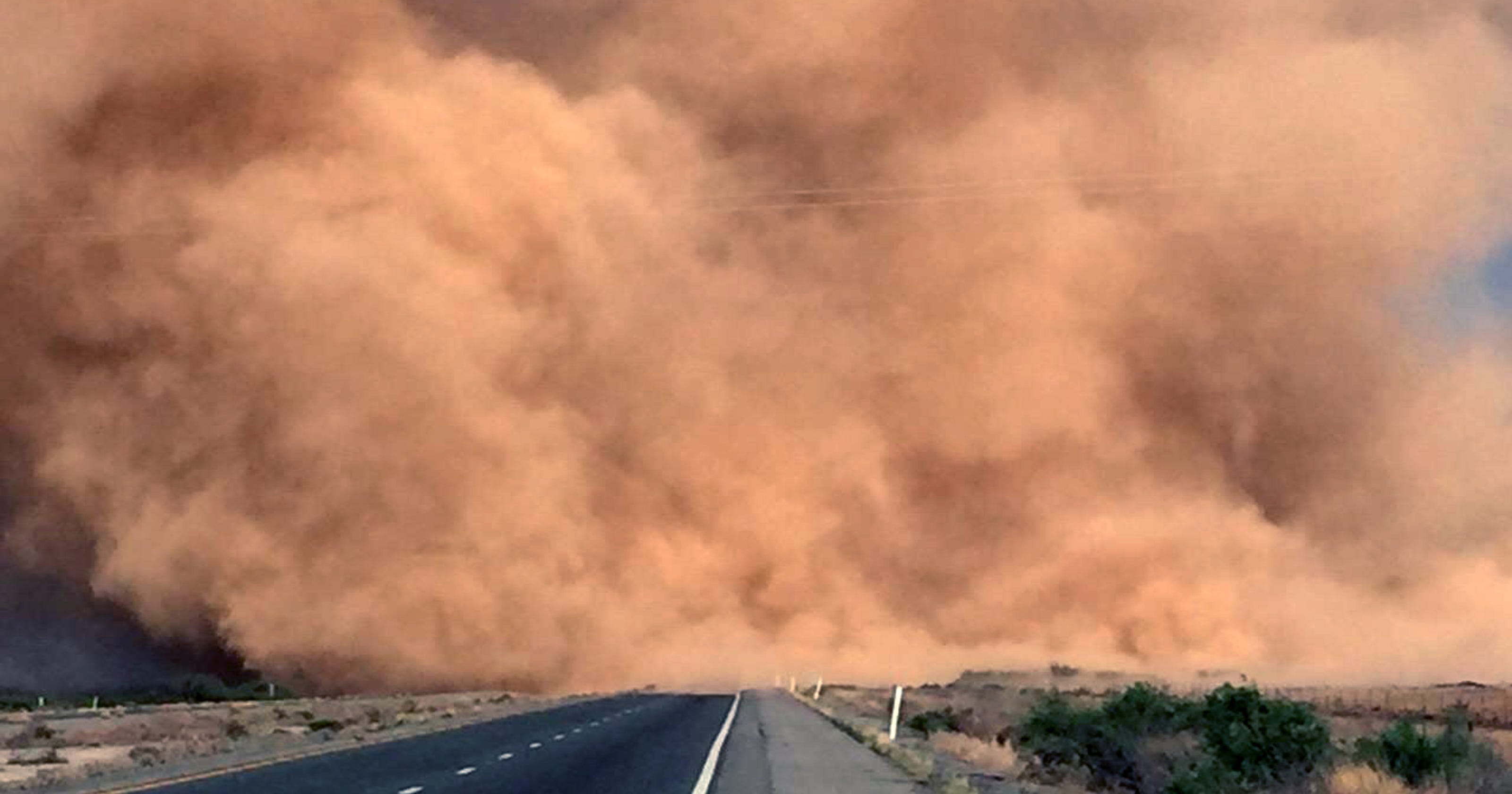 Vegas Dust Storm A Blinding Suffocating Reality - 63x5rz7