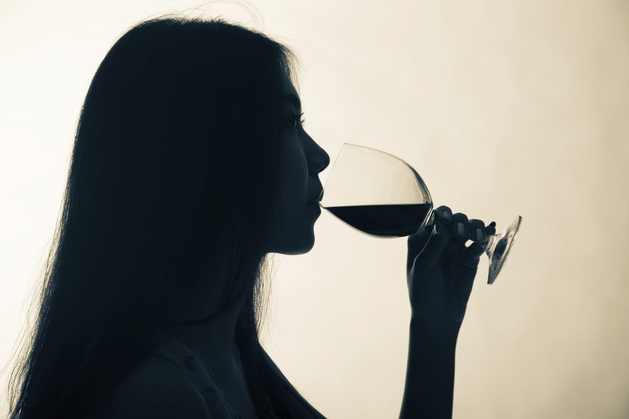 Alcoholics wifes one-nighter with