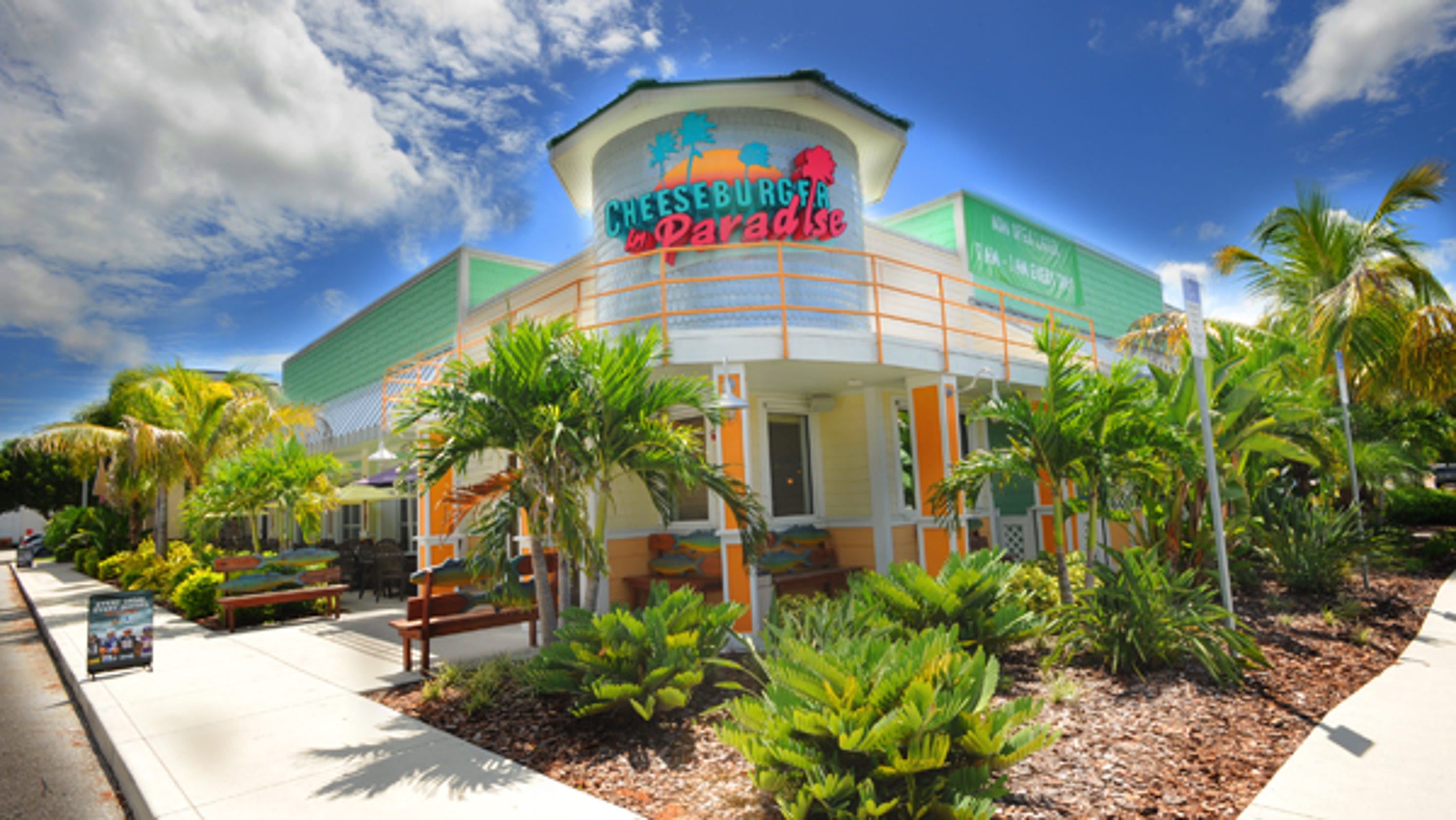 Hello, Fuddruckers! Cheeseburger in Paradise closes