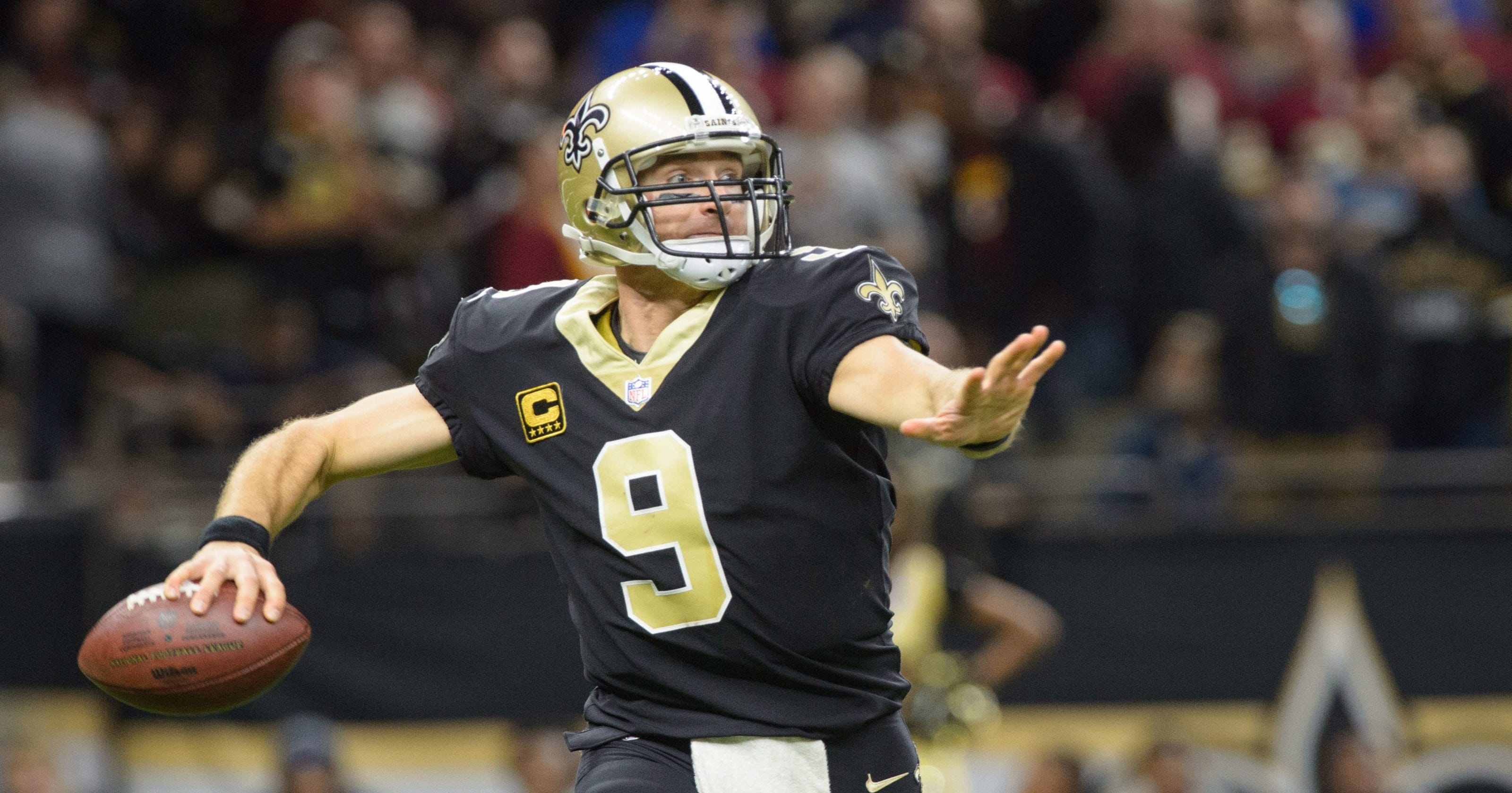 New Orleans Saints QB Drew Brees decapitates piñata with ...