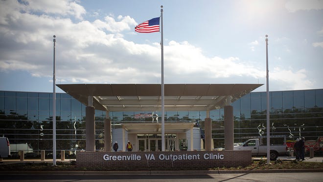 A Greenville couple has been indicted on charges of stealing pain medication from a Veterans Affairs clinic in Greenville.
