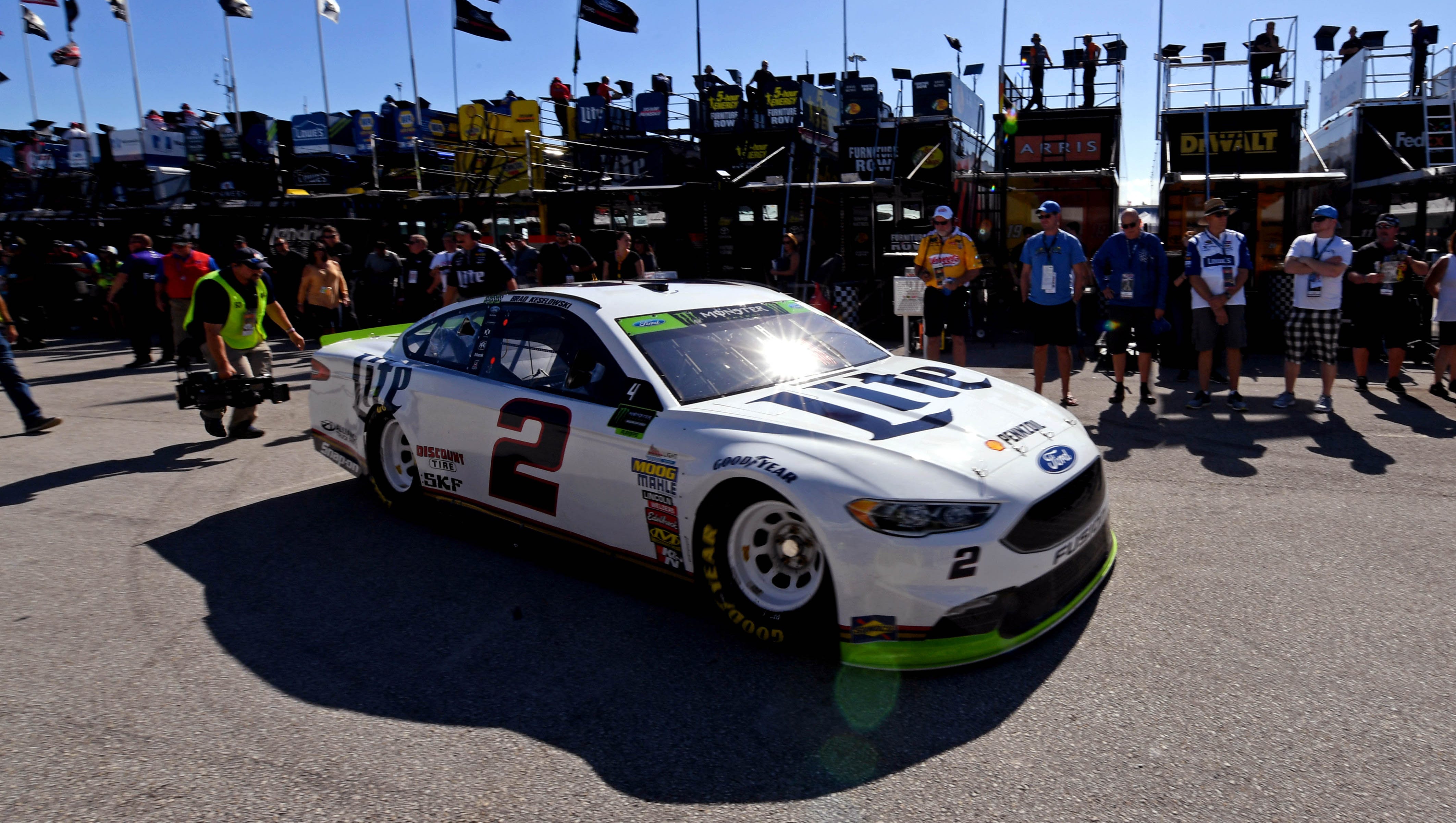 What Time Does The Nascar Cup Championship Race At Homestead Start