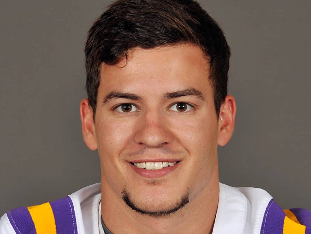 Watch lsu kicker colby delahoussaye read the cajun night before