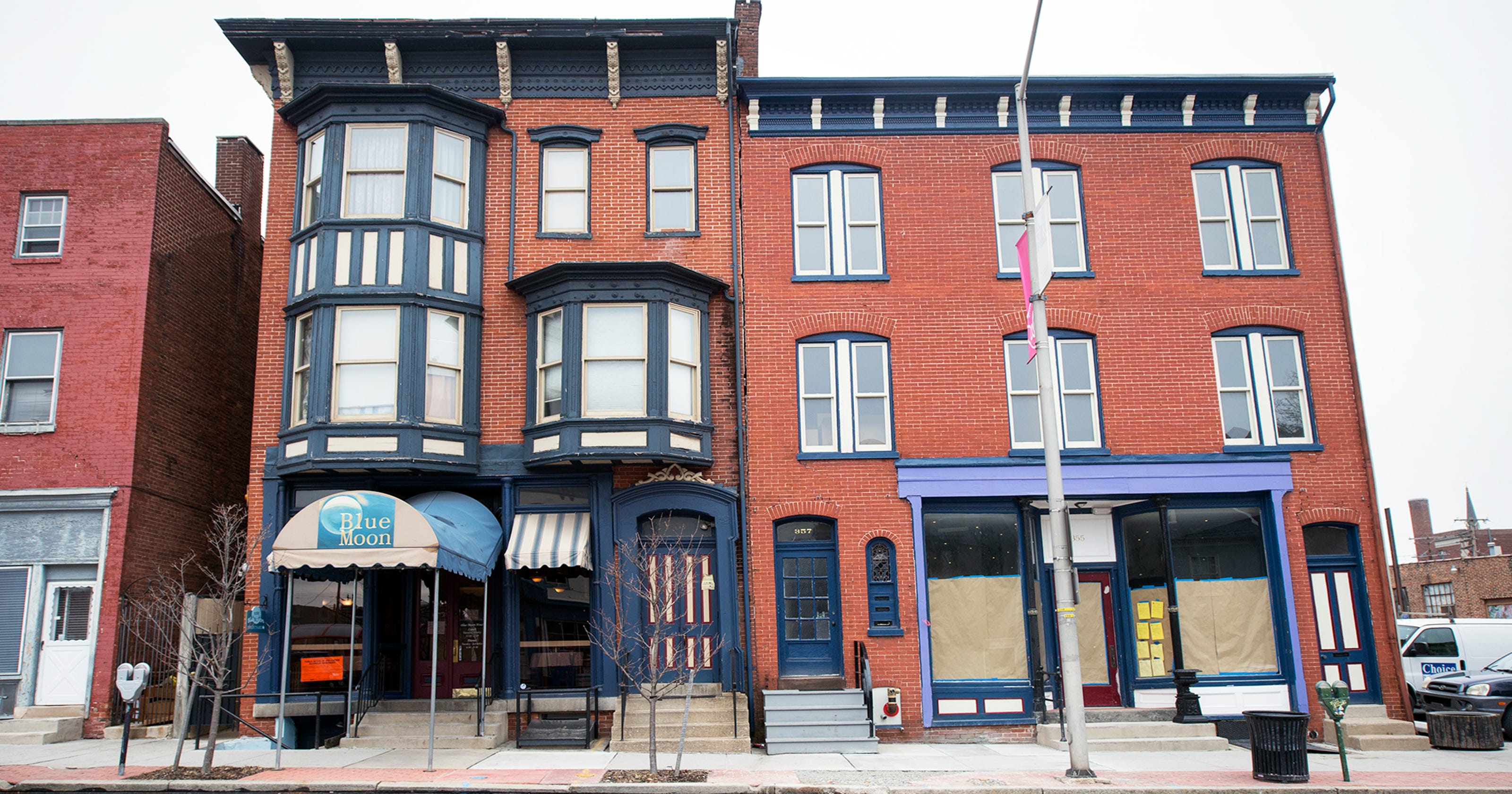 York s blue moon restaurant closes soon after 400 000 renovation