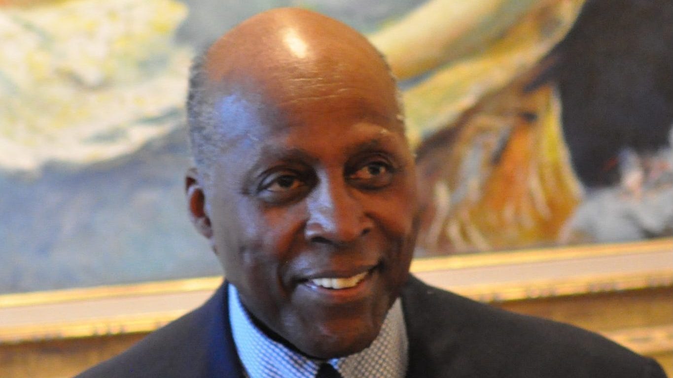 Vernon Jordan, civil rights activist and Bill Clinton adviser, dies