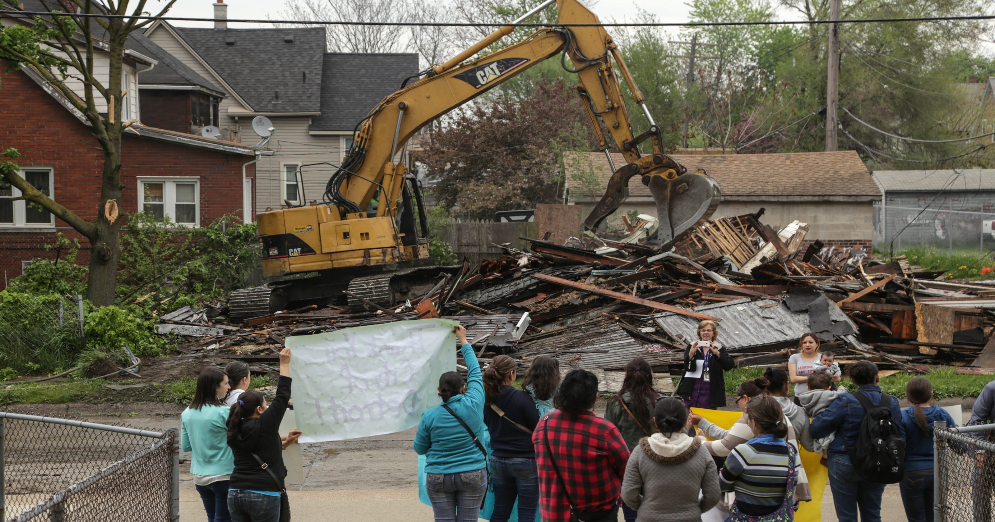 2nd Detroit demolition official resigns amid probe