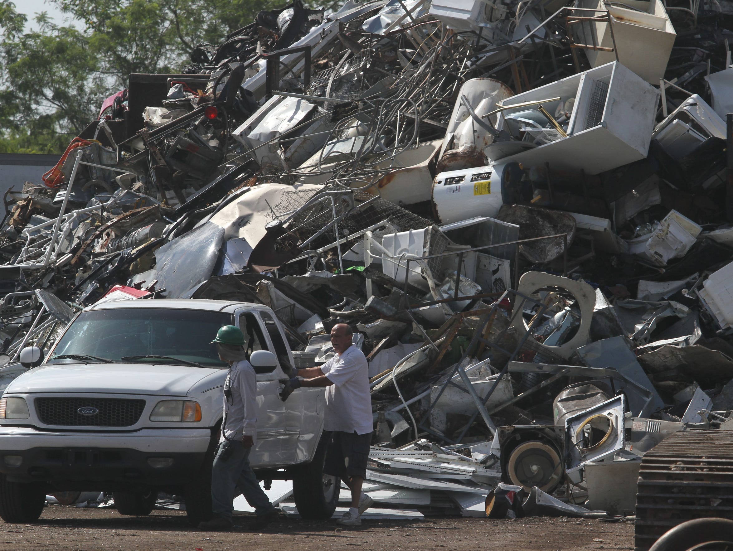 Will Fort Myers ever clean up its junk?