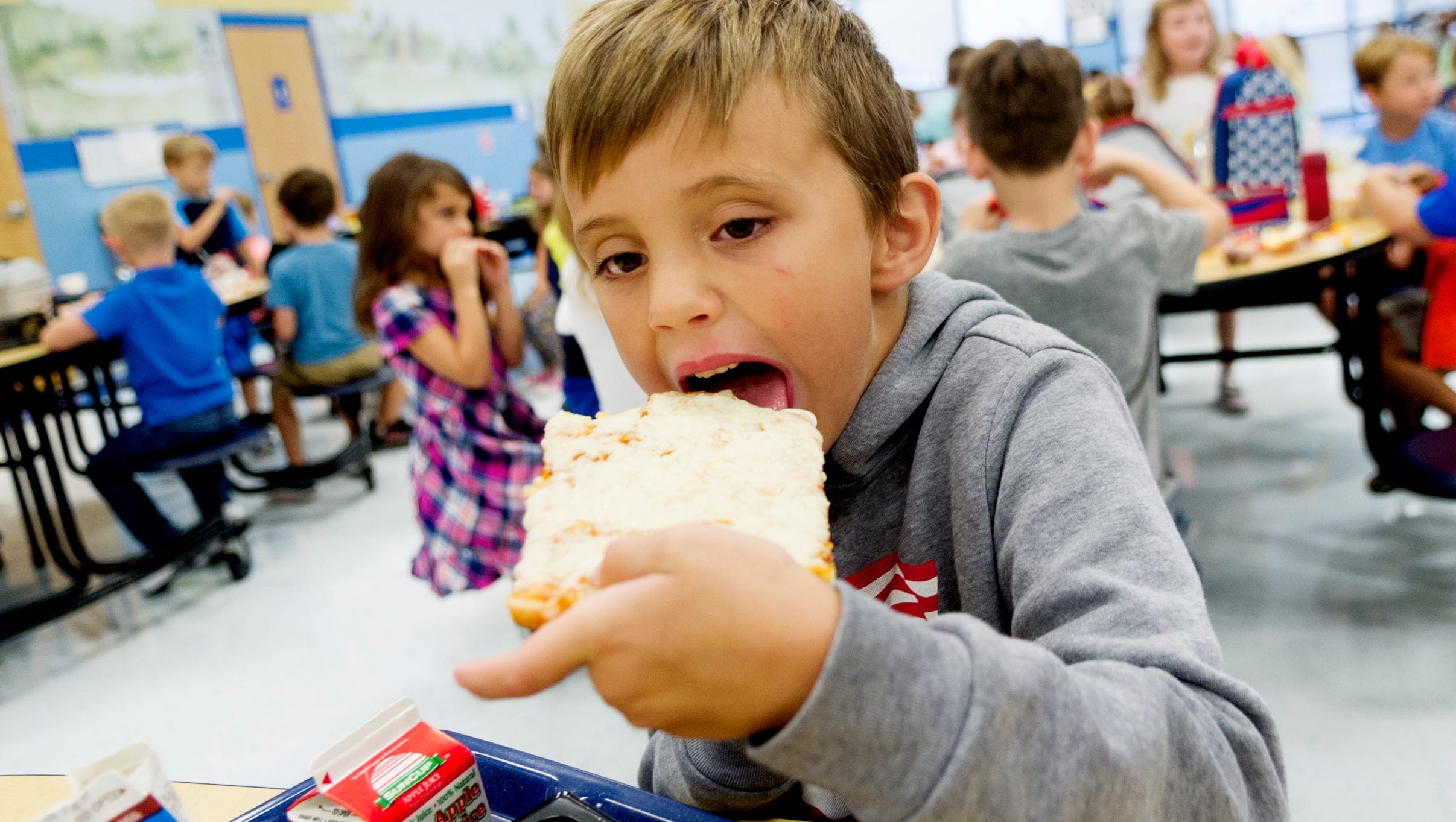 636402352641286548-KNS-SCHOOLNUTRITION-0910-7411.JPG