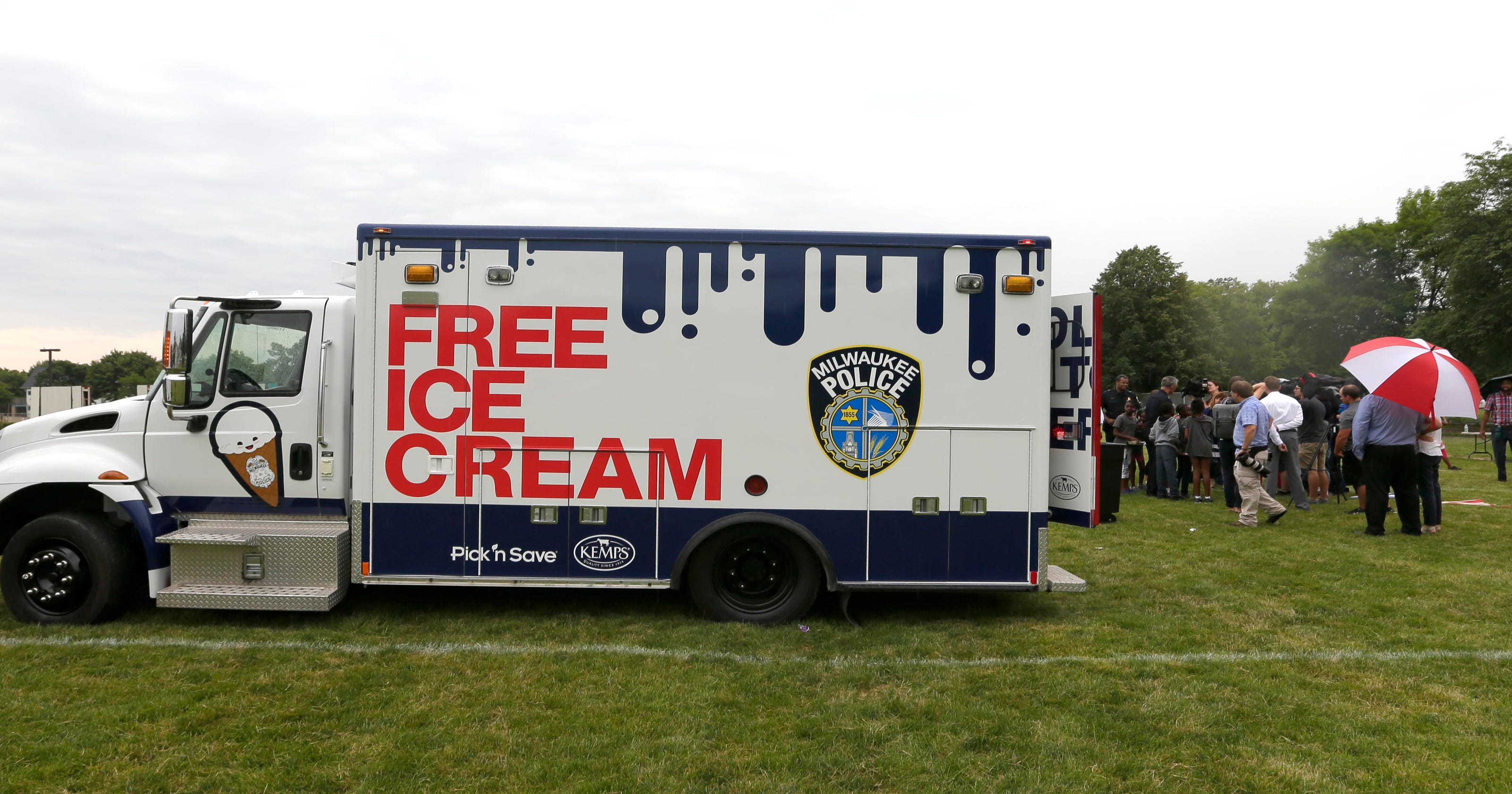 Milwaukee Police Unveil Ice Cream Truck