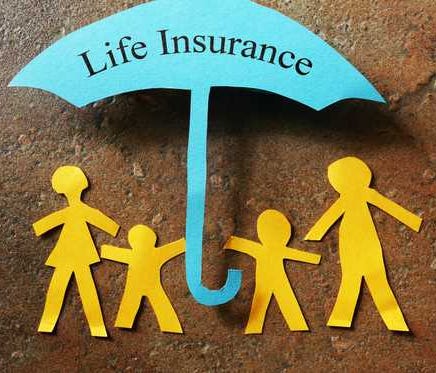 A paper cutout family under an umbrella that reads life insurance.