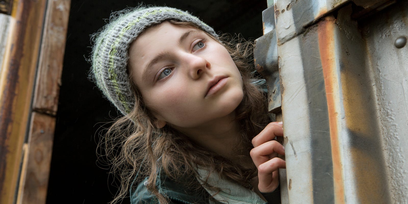 Exclusive Video Why Critics Say Leave No Trace Star Is