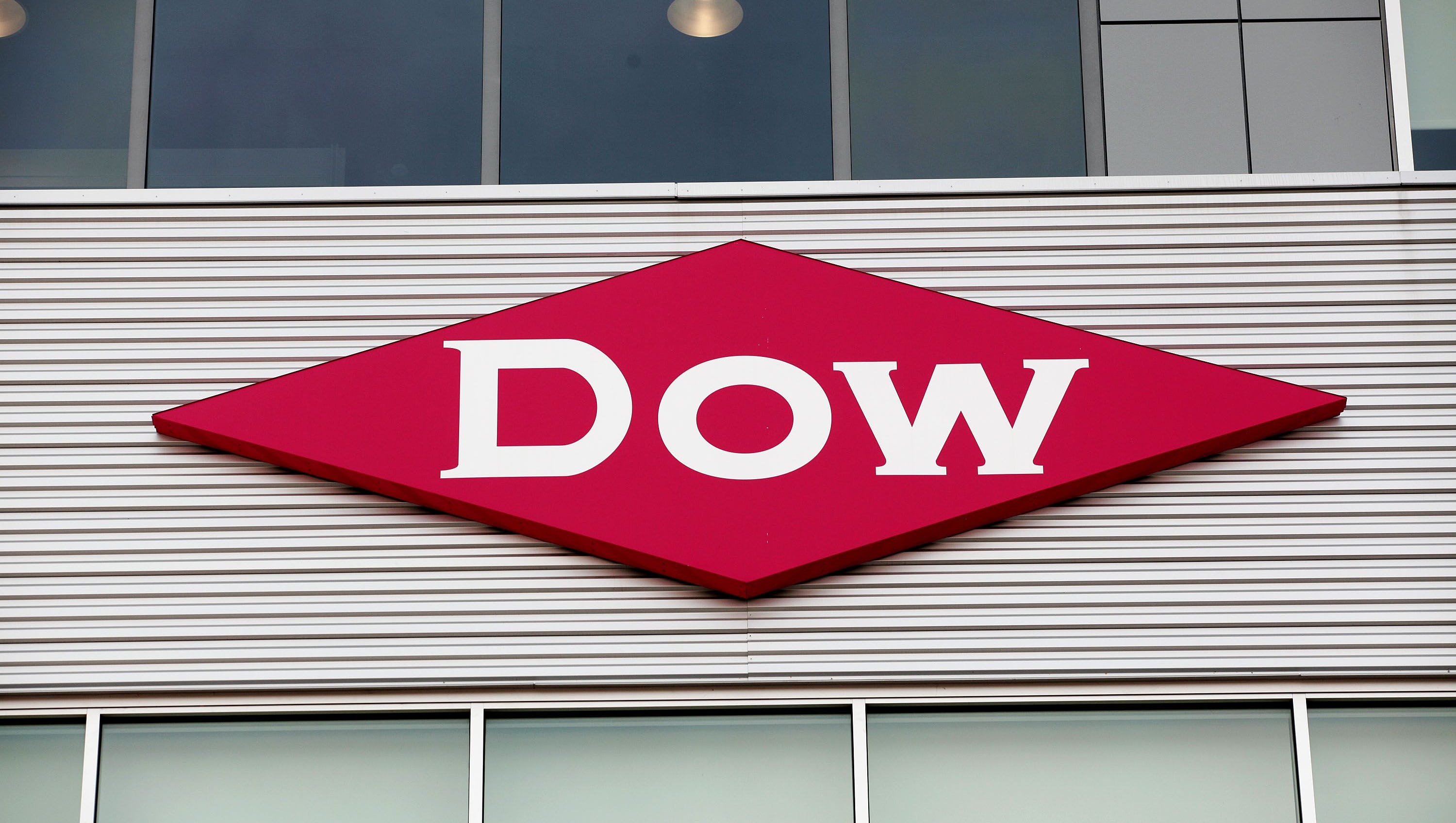 Dow Chemical to cut 2,500 jobs after Corning deal