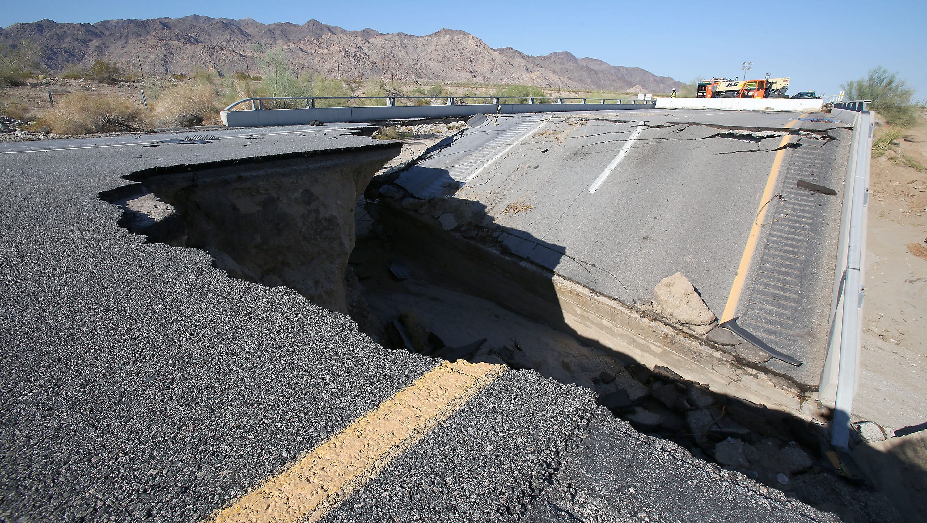 Doomed To Fail Collapsed I 10 Bridge Had 4 Crucial Design Flaws New Study Says
