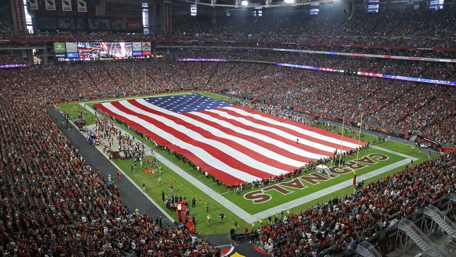 The Arizona Cardinals host the New England Patriots in their NFL game against the Arizona Cardinals Sunday, Sept. 11, 2016 in Glendale, Ariz.