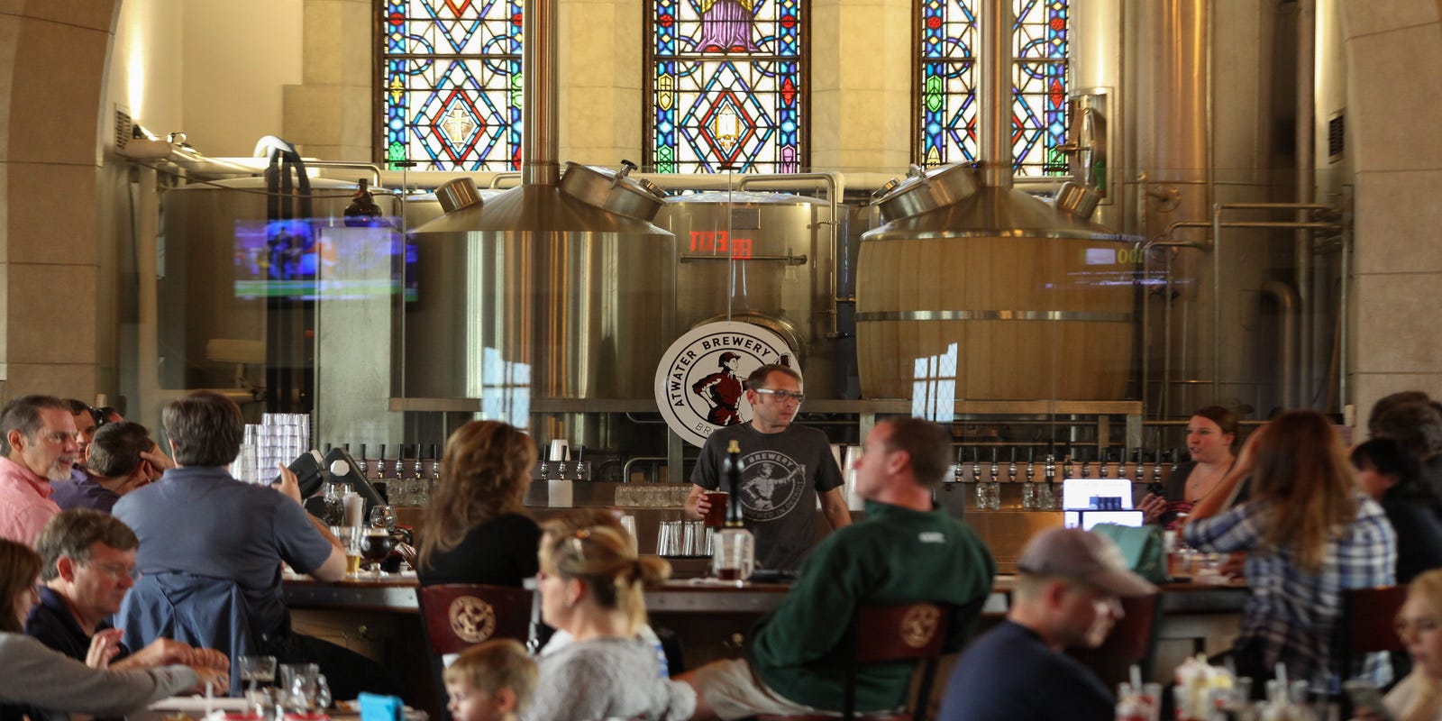Beer Beer Beer 17 Oktoberfest Events Tapping Kegs In Se Michigan