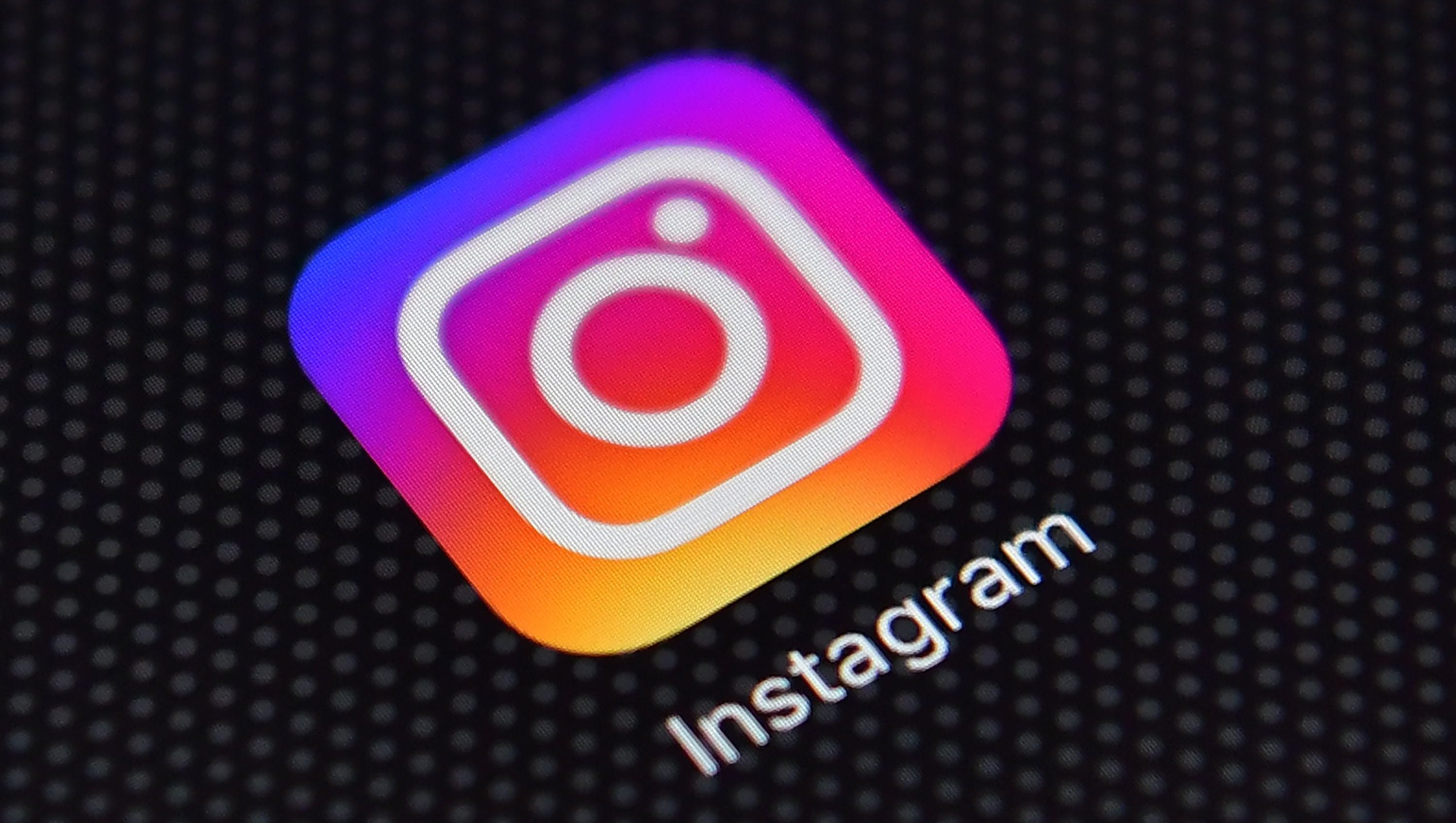 Instagram internal test brings back chronological timeline