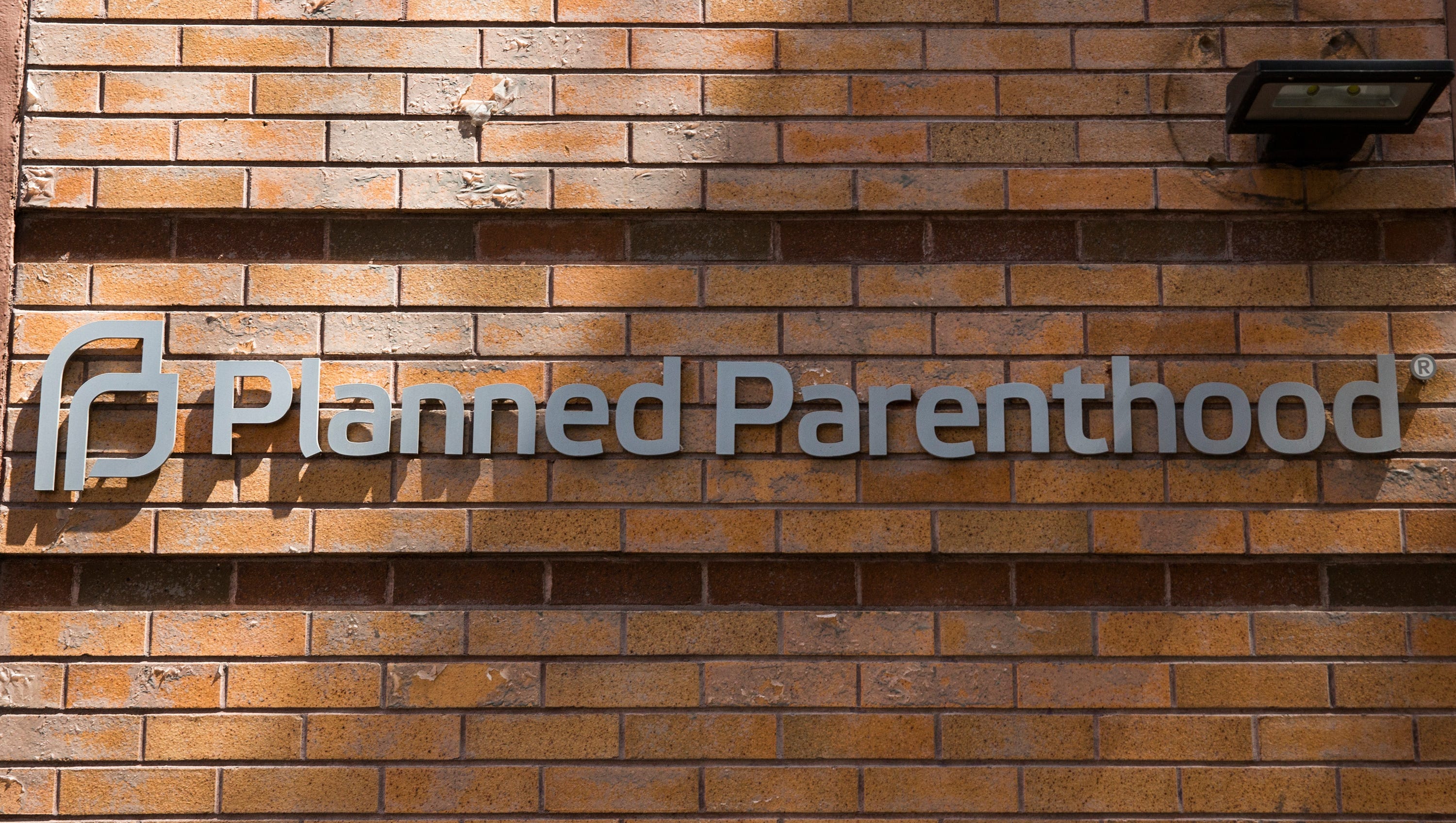 Planned Parenthood Sues Arizona Over Abortion Restrictions Planned Parenthood Sues Arizona Over Abortion Restrictions