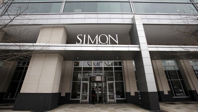 Simon Property Group’s 15-story headquarters are located in Downtown Indianapolis. CSO Architects of Indianapolis, which designed the building, is now being sued over the buckling and peeling of panels in the 8-year-old building’s exterior.