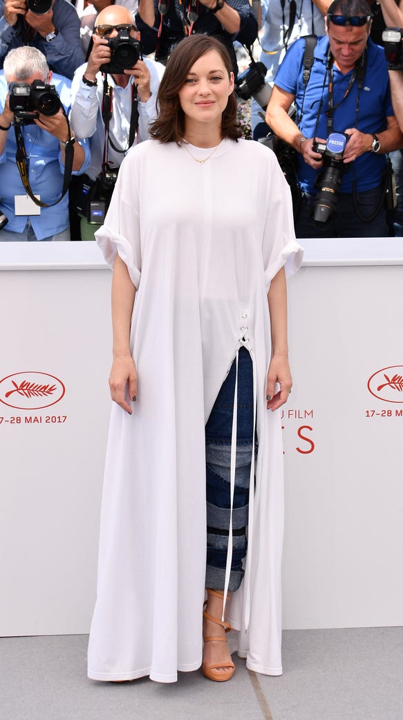 Znalezione obrazy dla zapytania cannes 2017 dress Marion Cotillard
