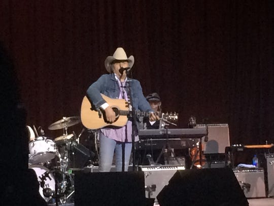 Dwight Yoakam The Steel Woods Come To Evansville