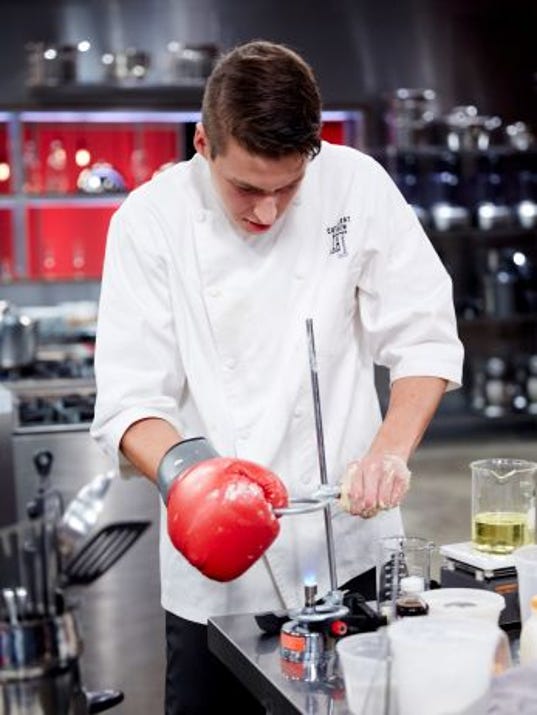Scottsdale chef wins 'Cutthroat Kitchen,' heads to finale