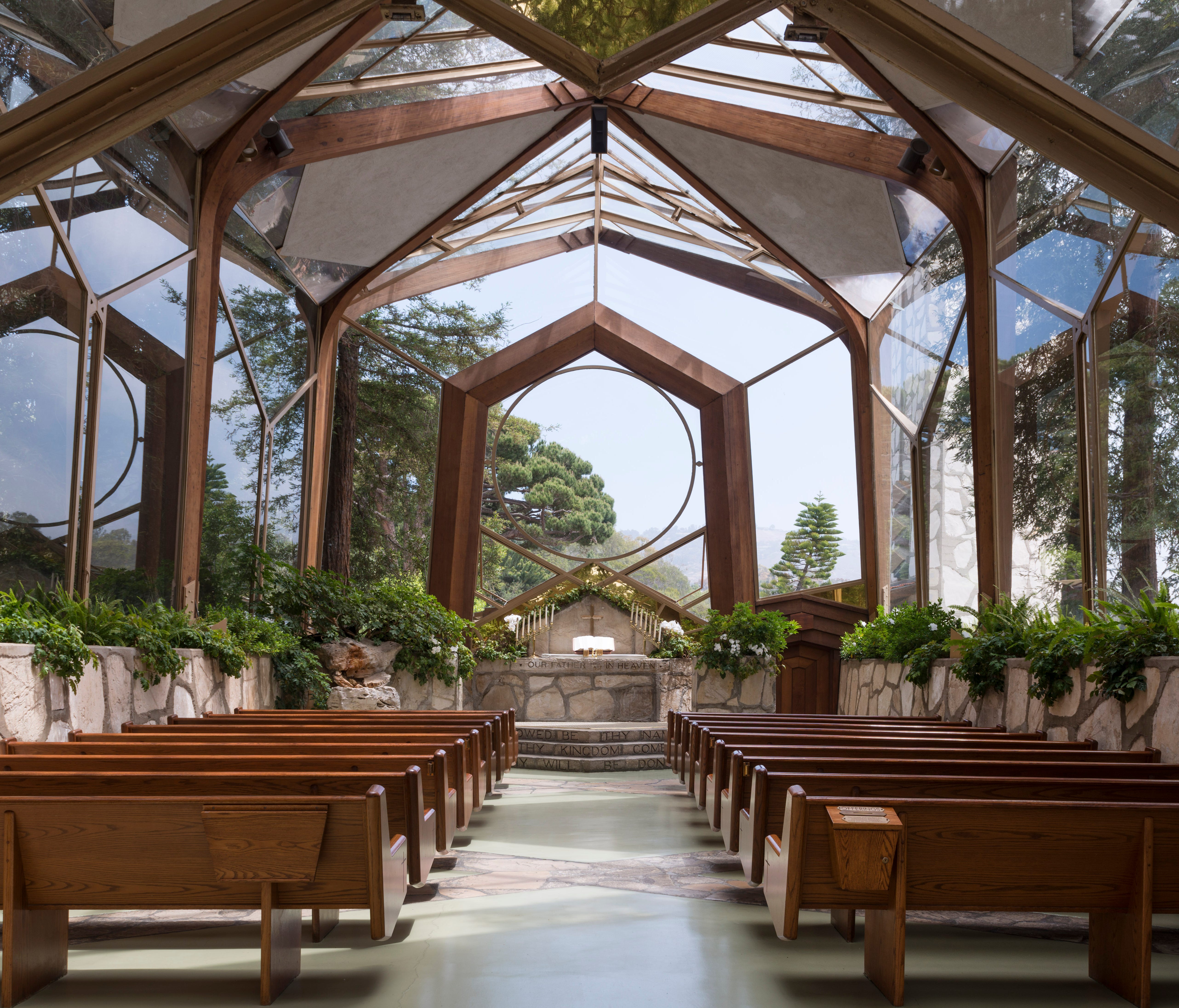 Wayfarers Chapel, Rancho Palos Verdes: Located on cliffs above the Pacific Ocean, the Wayfarers Chapel is the work of Lloyd Wright, son of the far more famous Frank Lloyd Wright. A glass pavilion, it was designed to anticipate the overarching 