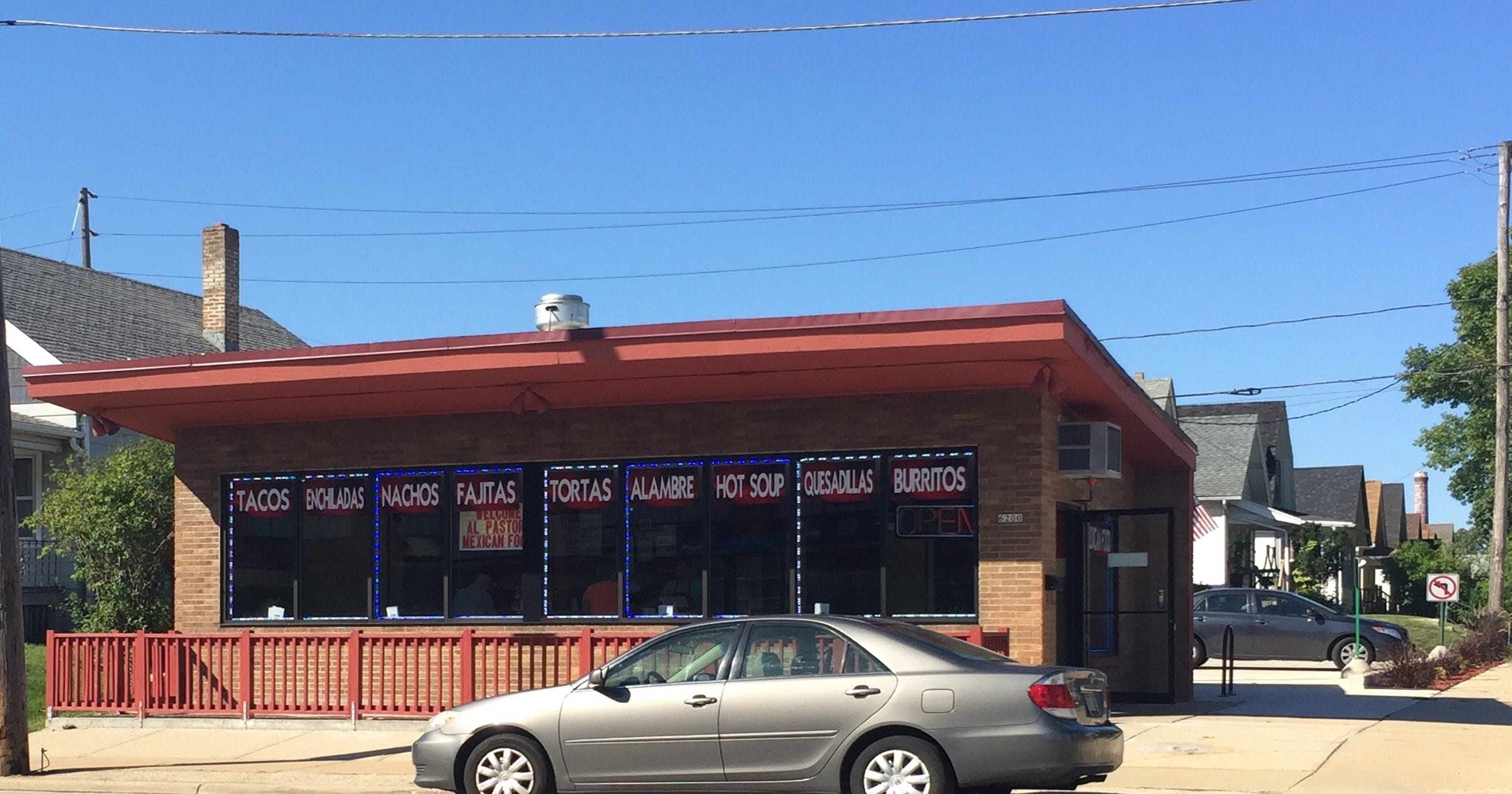 Al Pastor serving Mexican fare in West Allis