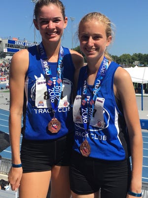 Erika Nageleisen of Notre Dame and Sophia DeLisio of Simon Kenton with their medals at AAU nationals