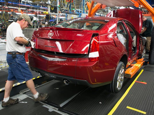 636649176508010098-FirstCadillacATSVehicles02-1-.jpg