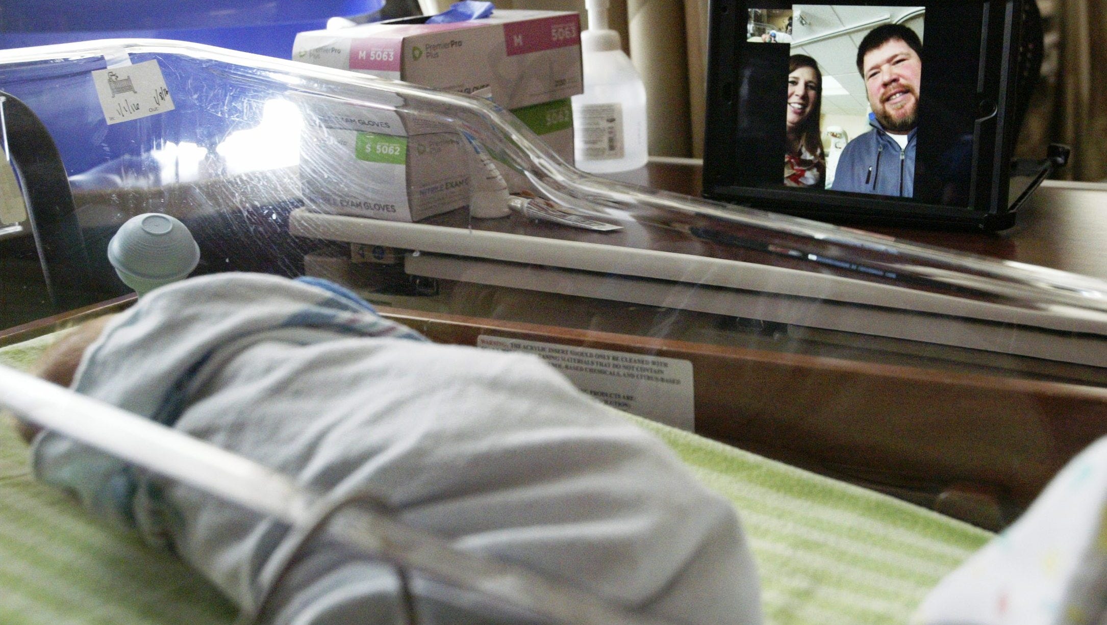 Parents can FaceTime with baby in Aurora NICU