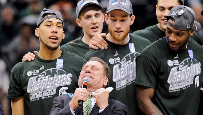 Michigan State Spartans head coach Tom Izzo addresses the crowd with an emotional speech after his team defeated the Michigan Wolverines, 69-55  in the championship game for the Big Ten college basketball tournament at Bankers Life Fieldhouse in Indianapolis.