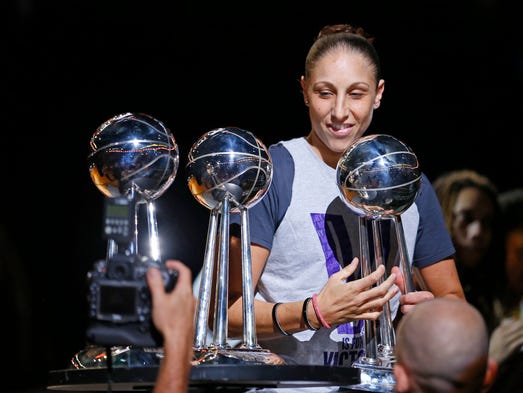 Mercury star Diana Taurasi marries former Mercury player Penny Taylor