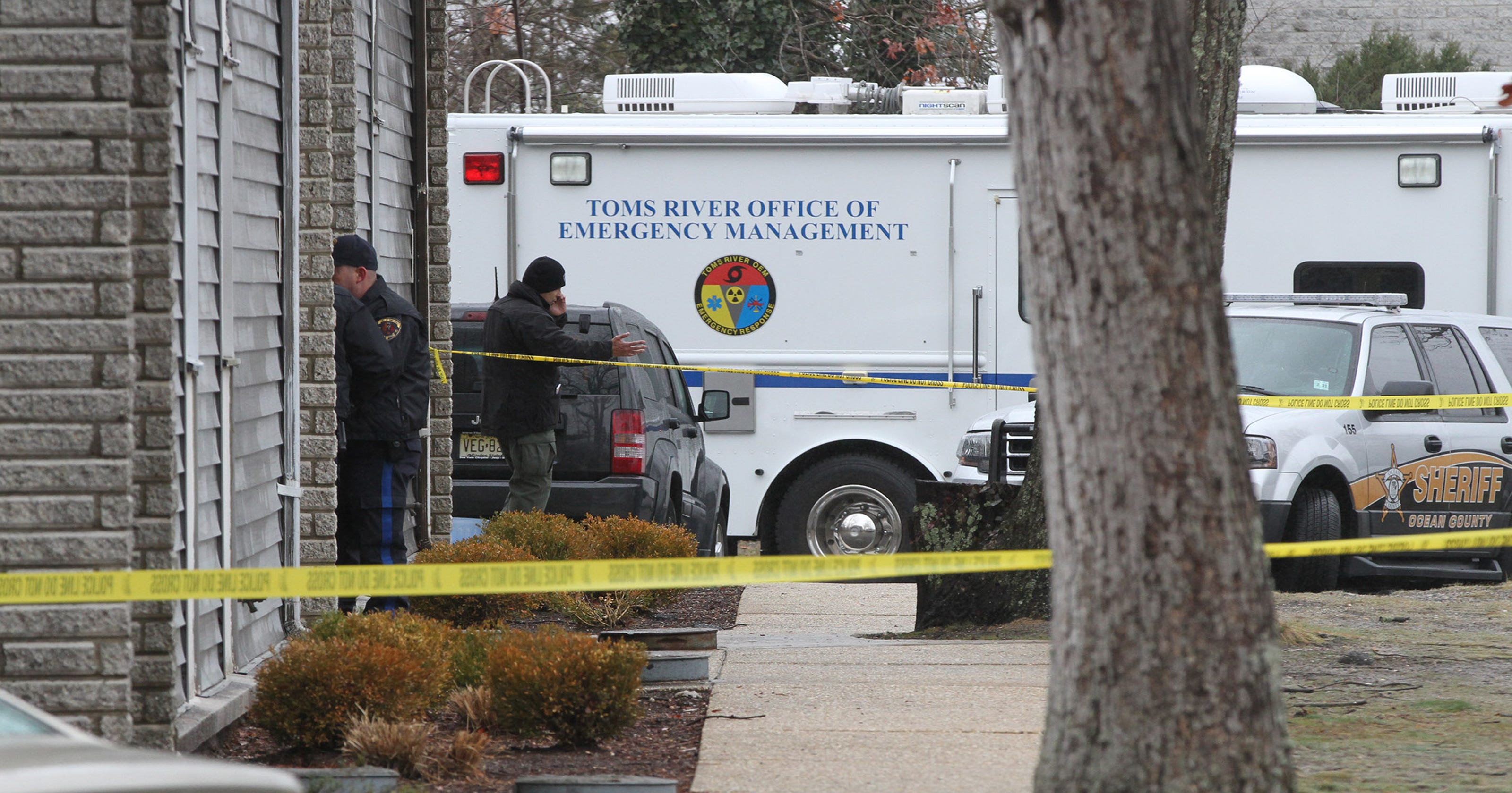 Cop shooting Toms River man dies in apartment fight