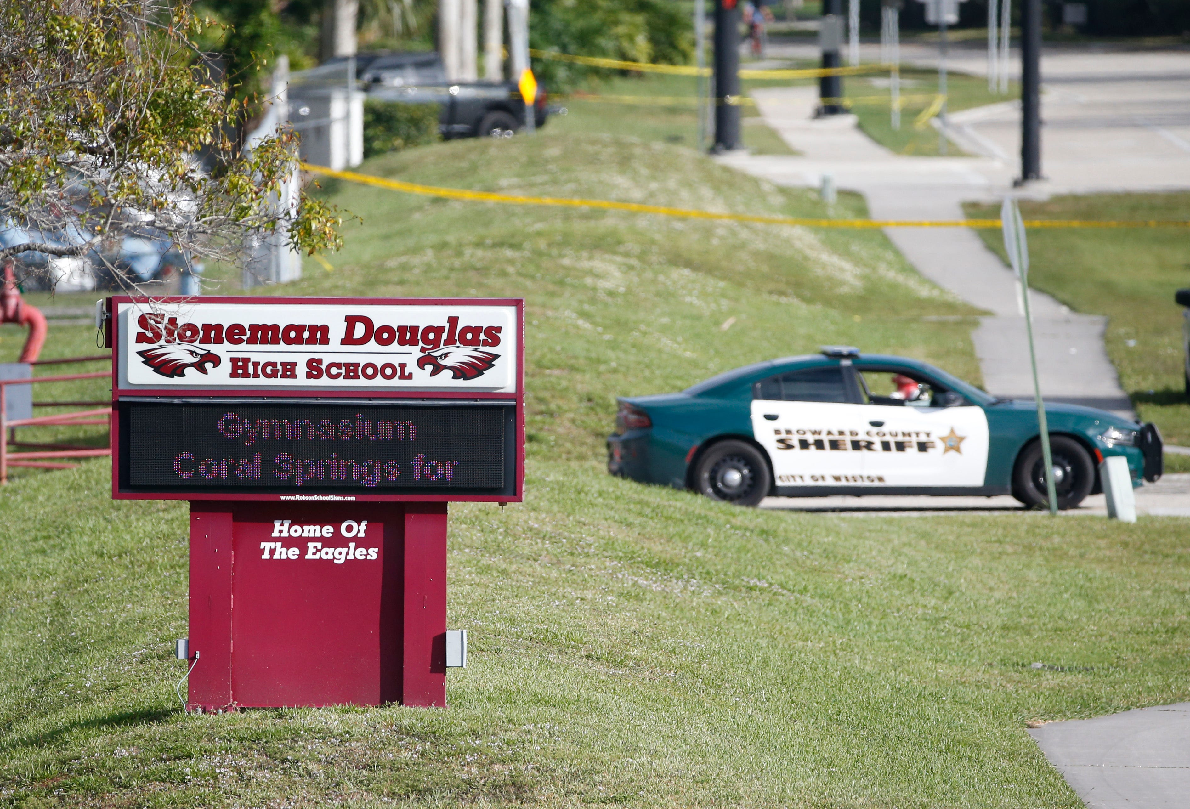 Florida school shooting: Hoaxes, doctored tweets and Russian bots spread false news3200 x 1680