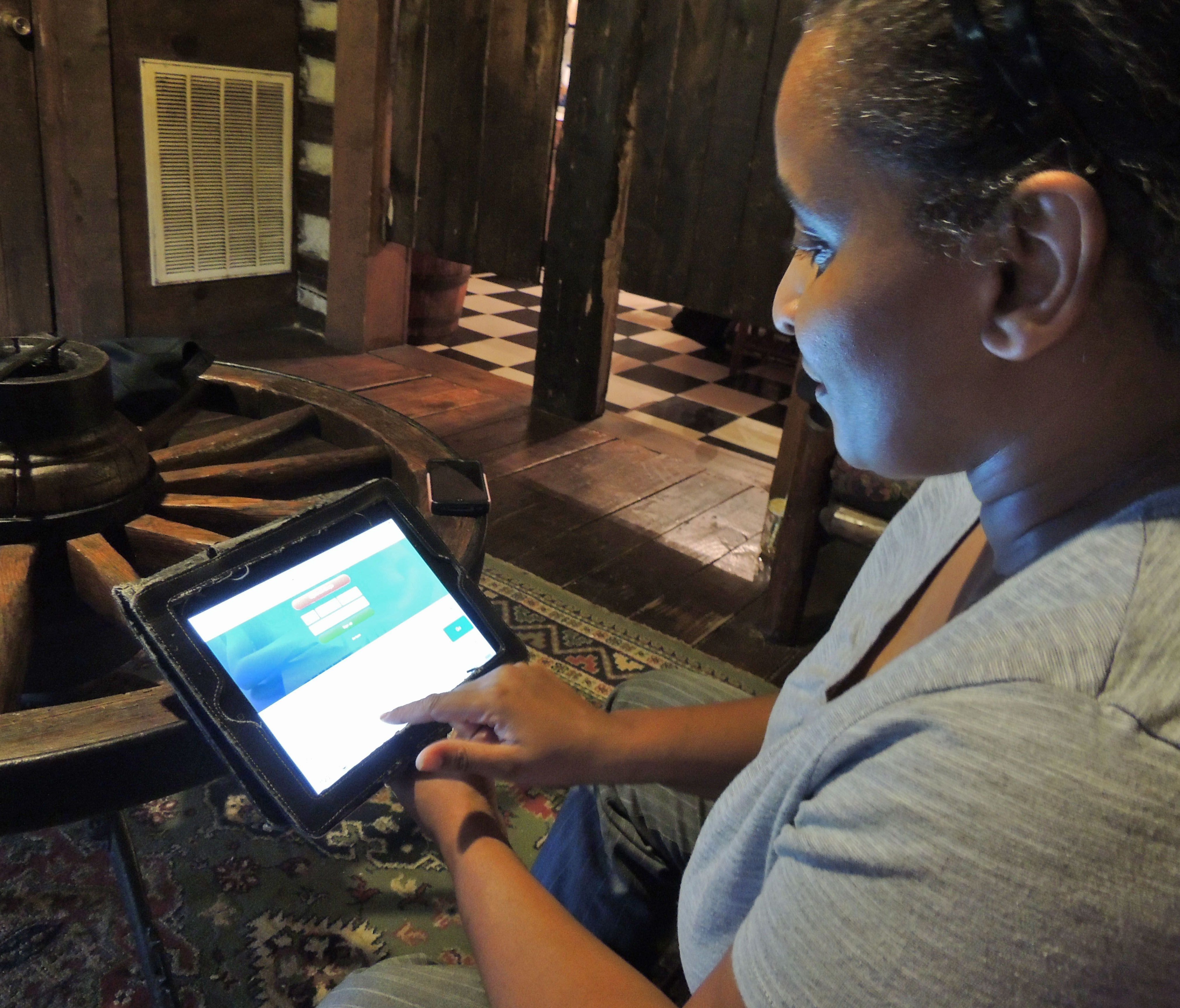 Sherry Scott, a school teacher in the Charlotte County school system in Southern Virgina, tests a new broadcast Internet access system as part of a pilot program between Microsoft and Mid Atlantic Broadband Communities based on white-space technology