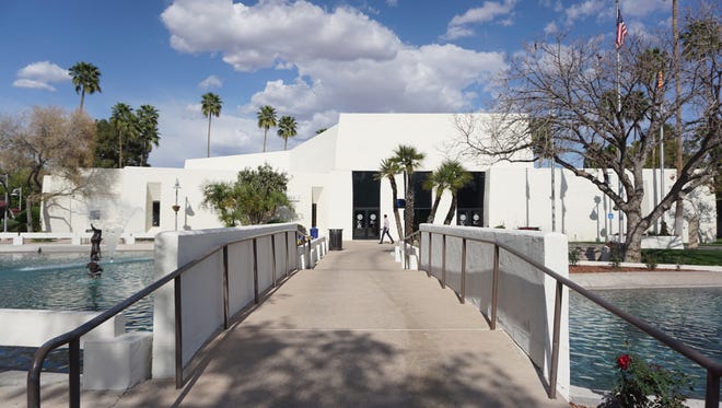 Scottsdale votes for city council, school board on Nov. 6 Scottsdale votes for city council, school board on Nov. 6