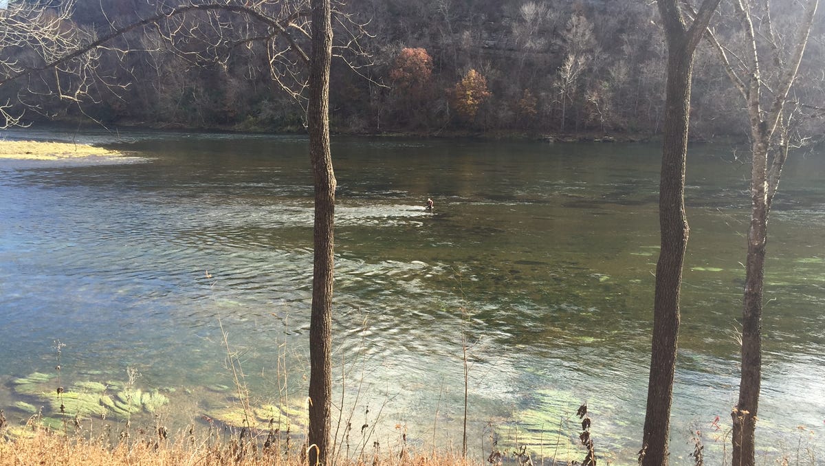 Tragedy averted in White River rescue