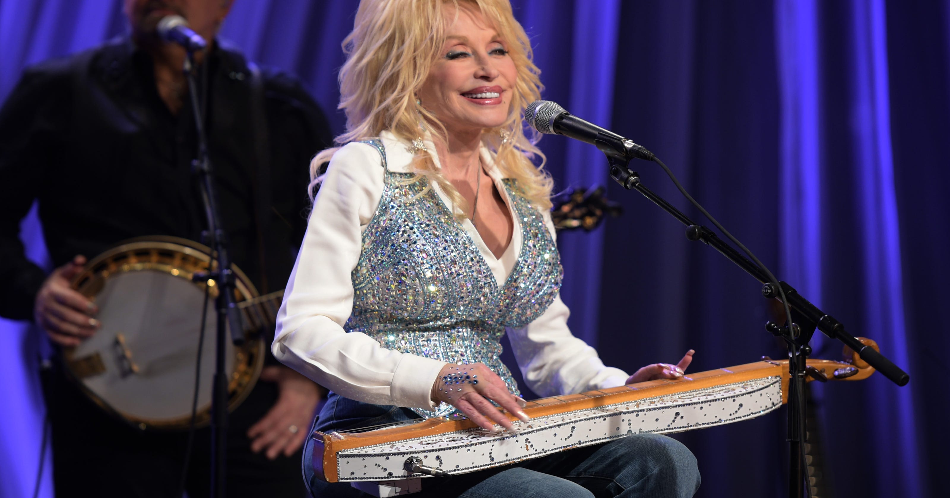 Dolly Parton to celebrate 50th Opry anniversary with special concerts
