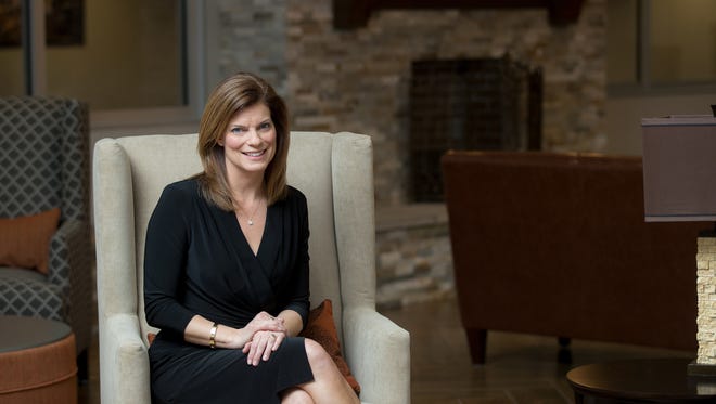 A portrait of Hollianne Carver, wife of the new UT Martin chancellor.