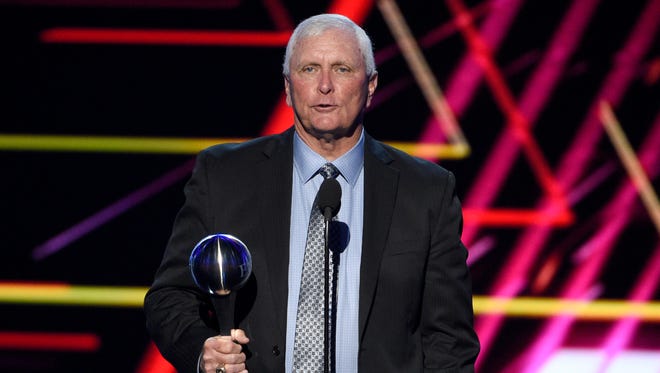 Bob Hurley Sr., basketball coach at St. Anthony High School in Jersey City, accepts the award for best coach at the ESPYS at the Microsoft Theater on Wednesday, July 12, 2017, in Los Angeles.