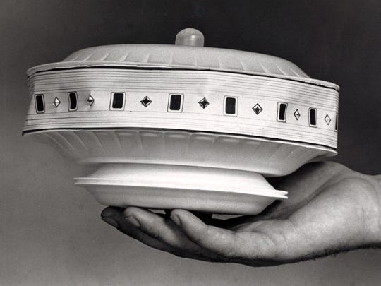 A model of the UFO found in the house formerly occupied by a Florida man who claimed to have photographed UFOs on various occasions in 1987.