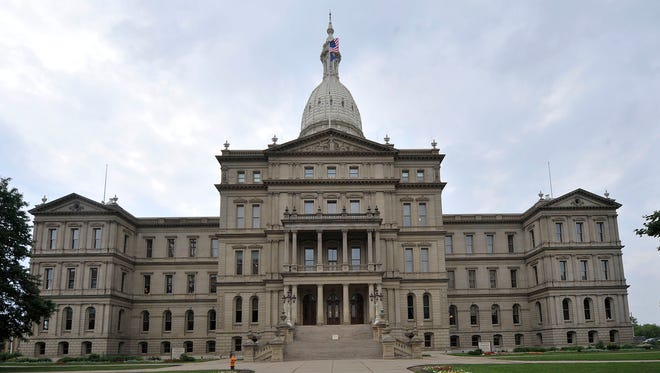 House legislators on Wednesday are expected to vote on the repeal of a decades-old law that requires contractors to pay workers union wages and benefits for state-funded construction projects.