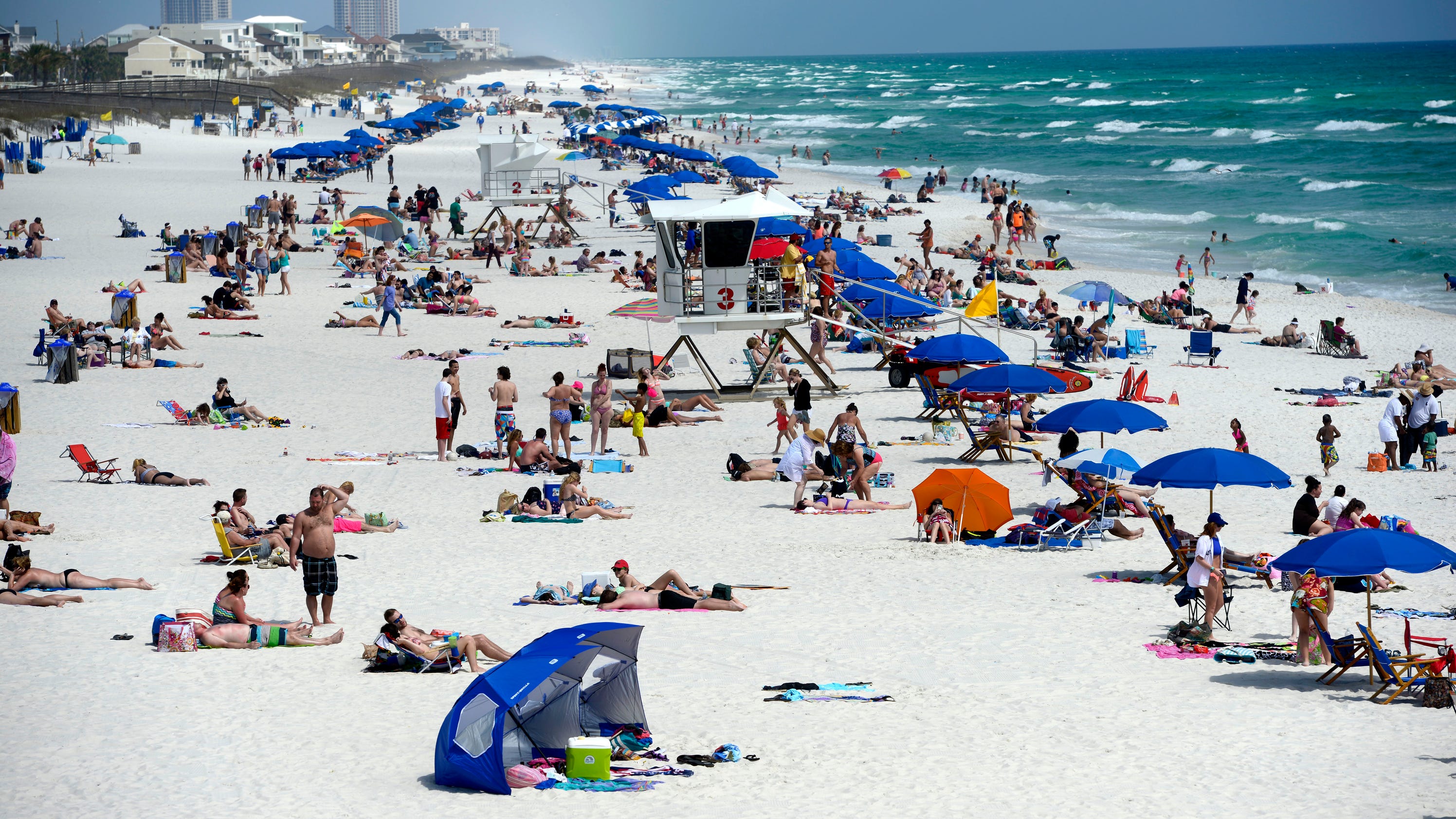 Early spring break numbers strong at Pensacola Beach