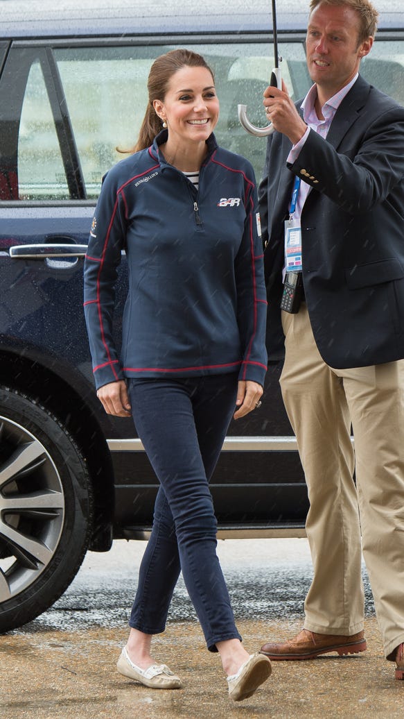 will-and-kate-don-matching-track-jackets-for-americas-cup-event