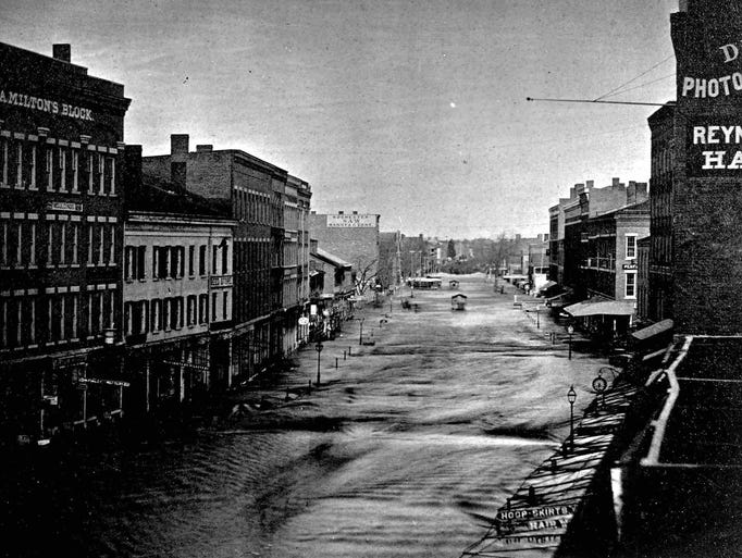 Looking North on State Street from near the corner
