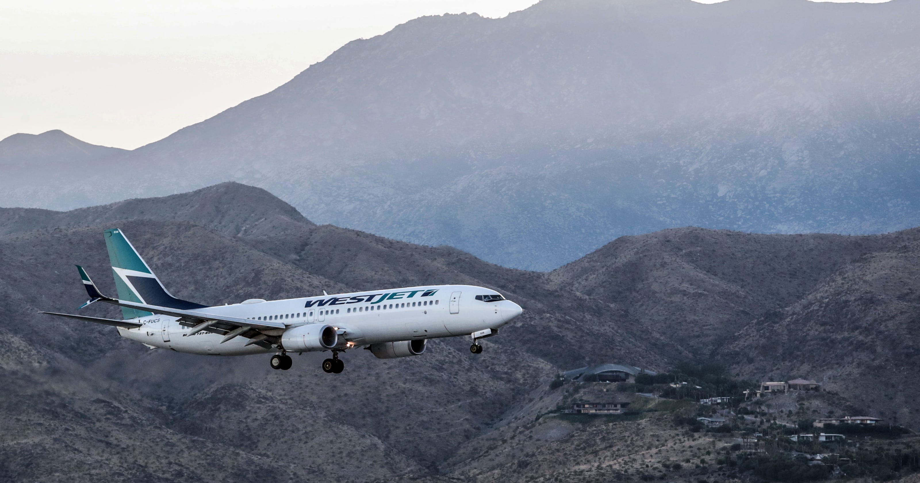 Palm Springs airport more flights from Pacific Northwest, East