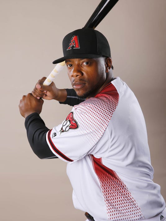 Diamondbacks' Rickie Weeks adds Jr. to his name