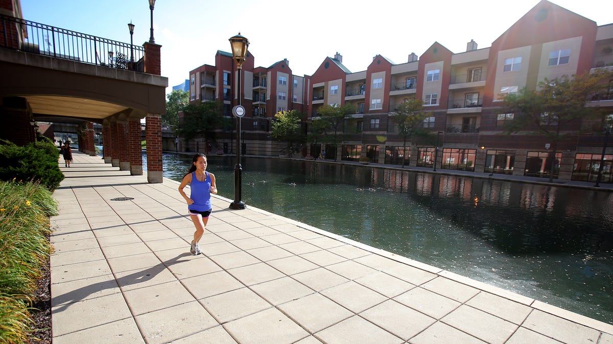 Purdue to buy Canal Square Apartments for Indianapolis campus expansion