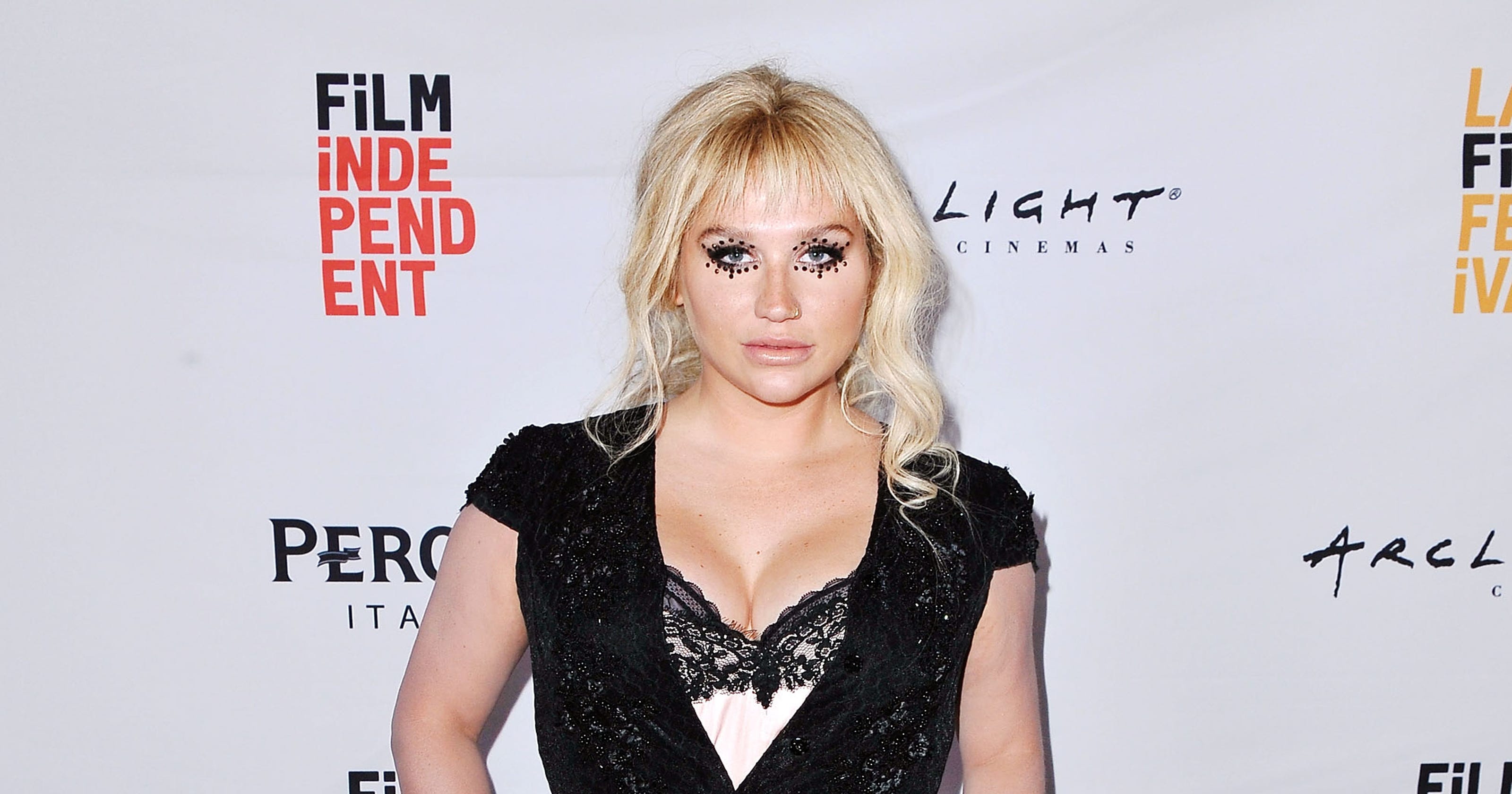 Actress Claps Back At Body Shamers - 3ta4db4